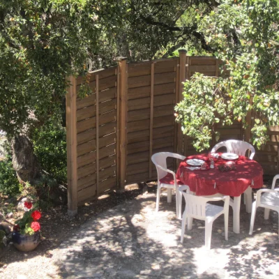 Terrasse vor dem Haus