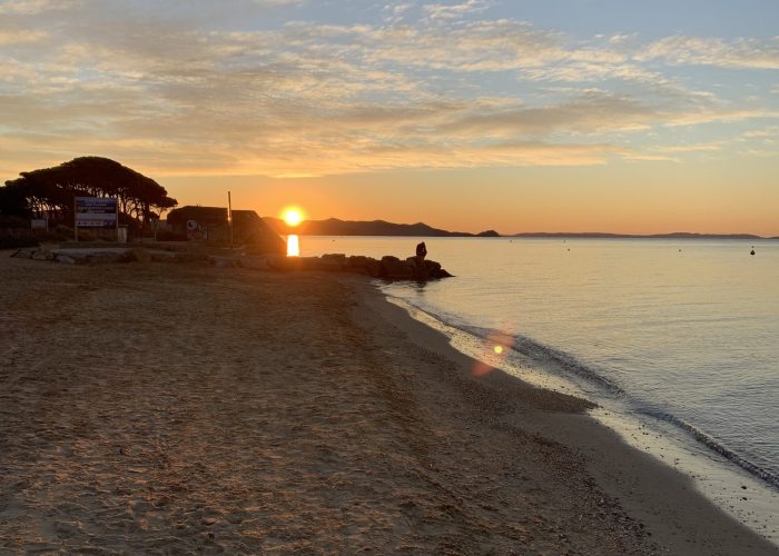 Umgebung_Strand_Pansard_Sonnenuntergang Umgebung_Strand_Pansard_Sonnenuntergang